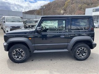 2022 Suzuki Jimny IV, чёрный, 1675555 рублей, вид 4