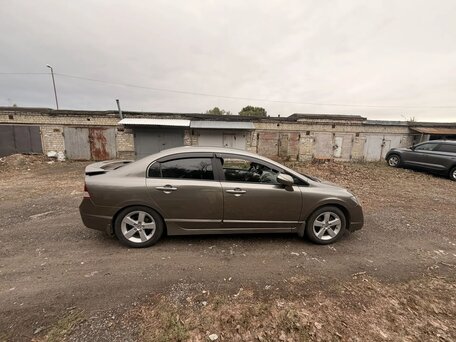 2008 Honda Civic VIII Рестайлинг, коричневый, 870000 рублей, вид 3