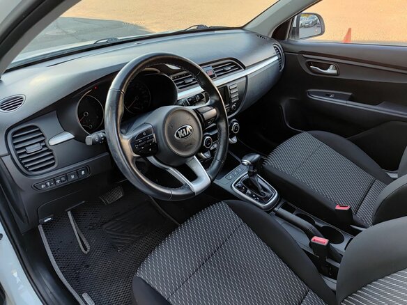 2020 Kia Rio X-Line IV, белый - вид 15