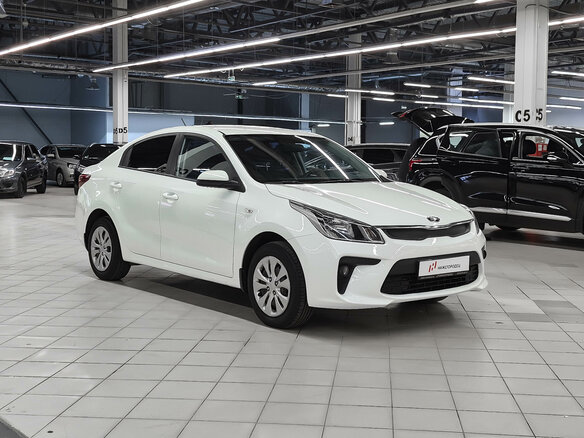 2017 Kia Rio IV, белый, 819000 рублей - вид 2