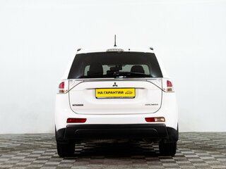 2013 Mitsubishi Outlander III, белый, 1249000 рублей, вид 5