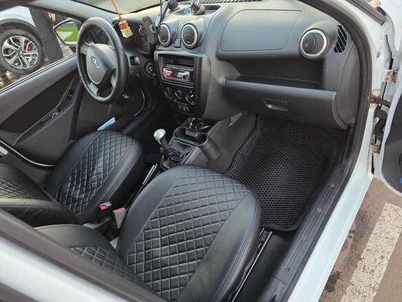 2014 Lada (ВАЗ) Granta I, белый, 313000 рублей - вид 11