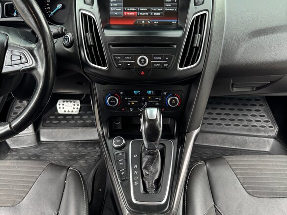 2015 Ford Focus III Рестайлинг, синий, 1520000 рублей - вид 24