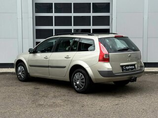 2007 Renault Megane II Рестайлинг, бежевый, 700000 рублей, вид 3