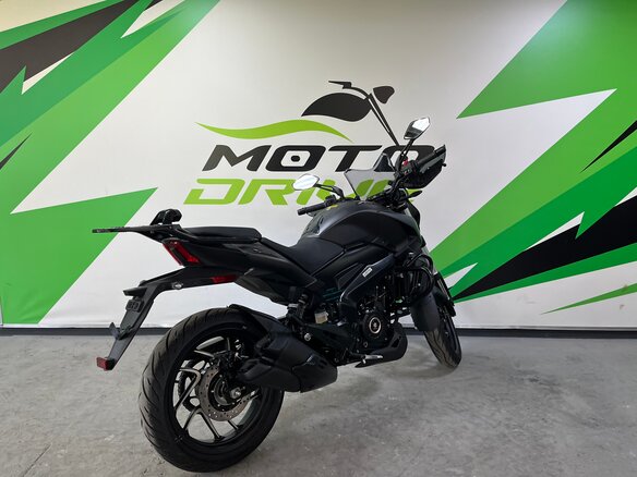 2026 Bajaj Dominar 400, чёрный, 479990 рублей - вид 4