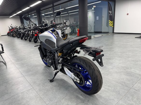 2022 Yamaha MT-09 (FZ-09), серый, 1190000 рублей - вид 7
