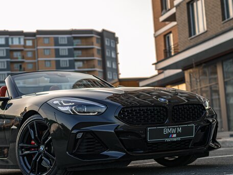 2021 BMW Z4 M40i III (G29), чёрный, 6200000 рублей, вид 3