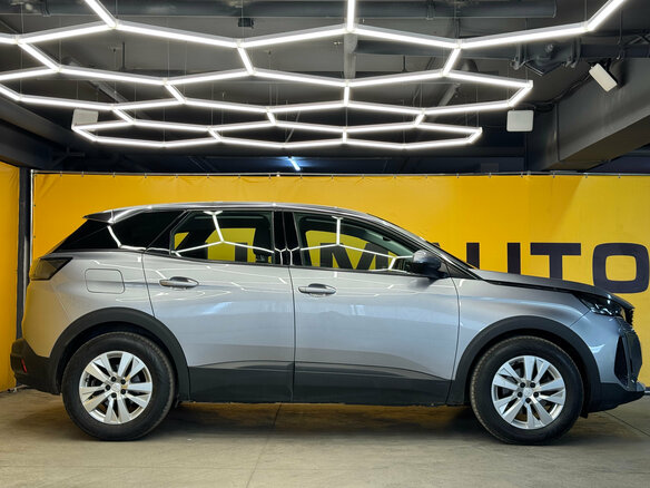 2020 Peugeot 3008 II Рестайлинг, серый, 1599000 рублей - вид 4