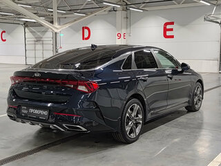 2021 Kia K5 III, синий, 2750000 рублей, вид 5