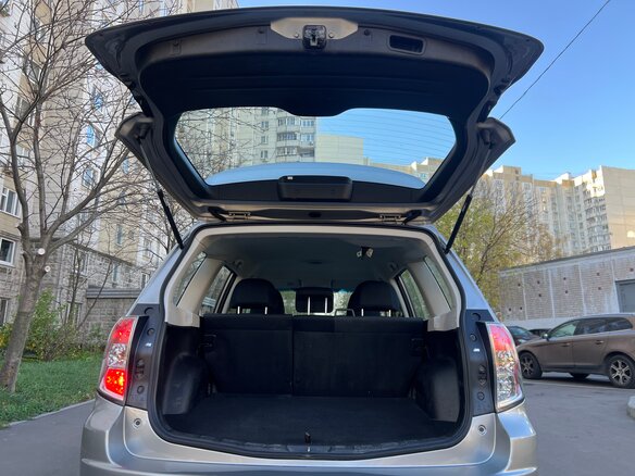 2009 Subaru Forester III, серый, 1085000 рублей - вид 10
