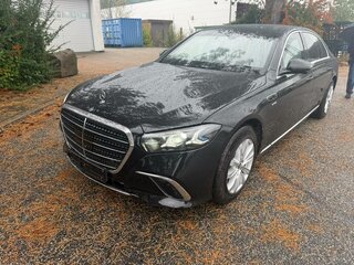 2026 Mercedes-Benz S-Класс 680 Long 4MATIC Guard VII (W223) Рестайлинг, чёрный, 155000000 рублей, вид 3