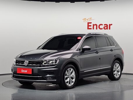 2020 Volkswagen Tiguan II, серебристый, 2450000 рублей, вид 1