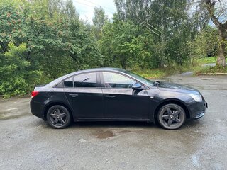 2010 Chevrolet Cruze I, чёрный, 550000 рублей, вид 5