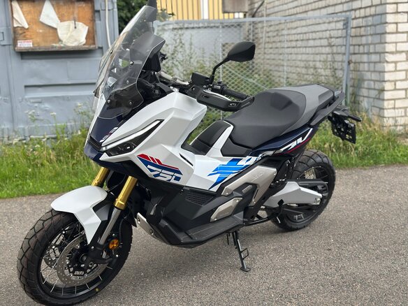 2026 Honda X-ADV, белый - вид 22