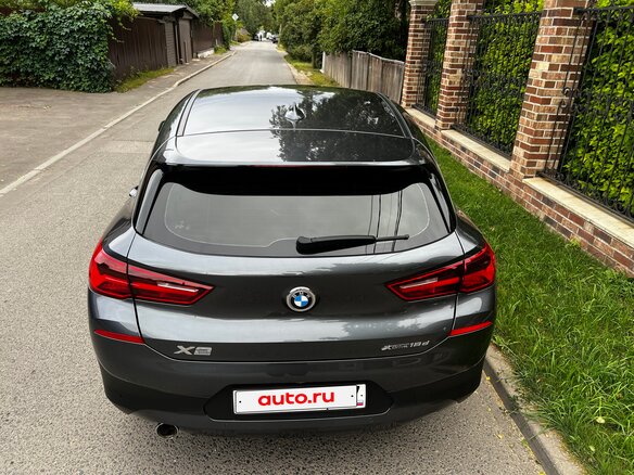 2020 BMW X2 xDrive18d I (F39), серый - вид 18