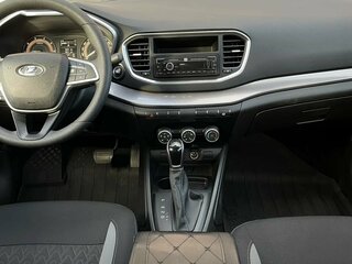 2024 Lada (ВАЗ) Vesta I Рестайлинг (NG), белый, 1295000 рублей, вид 3