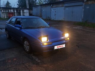 1990 Mazda 323 IV (BG), синий, 95000 рублей, вид 3