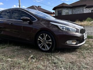 2014 Kia Ceed II, коричневый, 1000000 рублей, вид 3