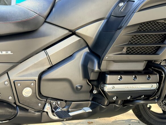 2015 Honda GL 1800 Gold Wing, чёрный, 1300000 рублей - вид 5