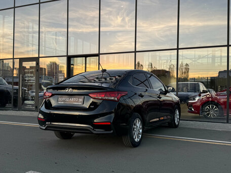 2020 Hyundai Solaris II, чёрный, 1290000 рублей, вид 4