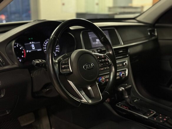 2018 Kia Optima IV Рестайлинг, белый, 2139000 рублей - вид 19