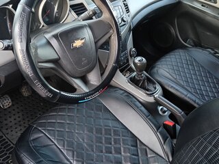 2011 Chevrolet Cruze I, чёрный, 600000 рублей, вид 5