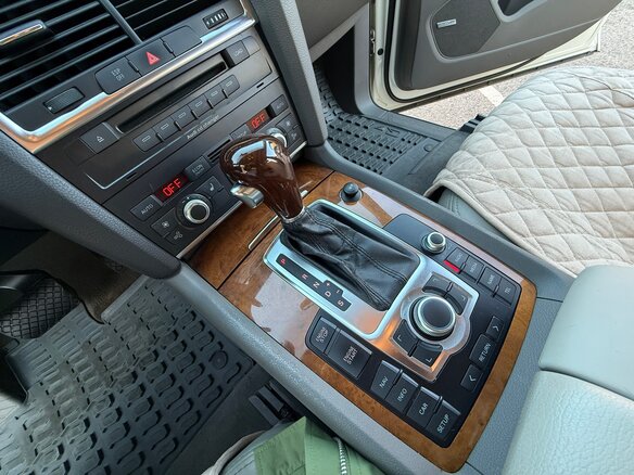 2009 Audi Q7 I (4L) Рестайлинг, белый, 1620000 рублей - вид 15