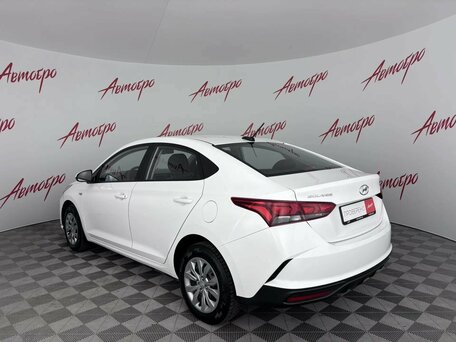 2022 Hyundai Solaris II Рестайлинг, белый, 1299000 рублей, вид 3