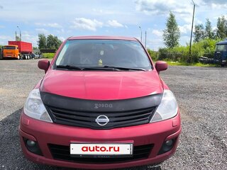 2011 Nissan Tiida I Рестайлинг, красный, 600000 рублей, вид 1