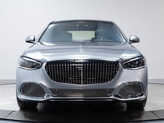2025 Mercedes-Benz Maybach S-Класс 680 II (Z223), серебристый, 26757664 рублей, вид 2