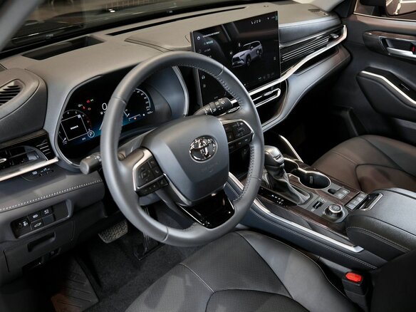 2026 Toyota Highlander IV (XU70), чёрный, 5750000 рублей - вид 12