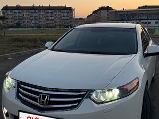 2010 Honda Accord VIII, белый, 1299000 рублей, вид 3