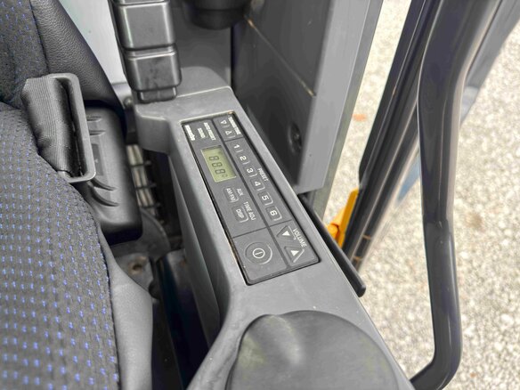 2019 Komatsu PC220-8, жёлтый, 7450000 рублей - вид 14