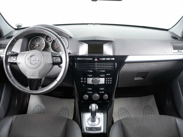 2011 Opel Astra H Рестайлинг, белый, 769000 рублей - вид 10