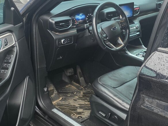 2020 Ford Explorer VI, чёрный, 3800000 рублей - вид 18