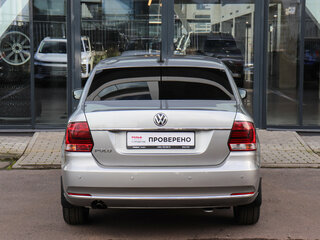 2017 Volkswagen Polo V Рестайлинг, серебристый, 1149000 рублей, вид 5
