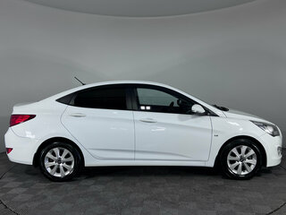 2016 Hyundai Solaris I Рестайлинг, белый, 950000 рублей, вид 4
