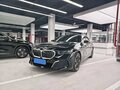 2024 BMW 5 серии Long 525Li VIII (G60/G61/G68), чёрный, 5665000 рублей - вид 2