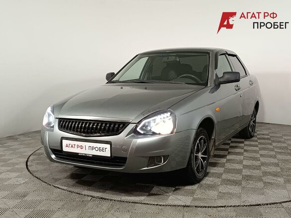 2008 Lada (ВАЗ) Priora I, зелёный, 300000 рублей - вид 2