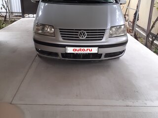 2004 Volkswagen Sharan I Рестайлинг 2, серебристый, 535000 рублей, вид 1