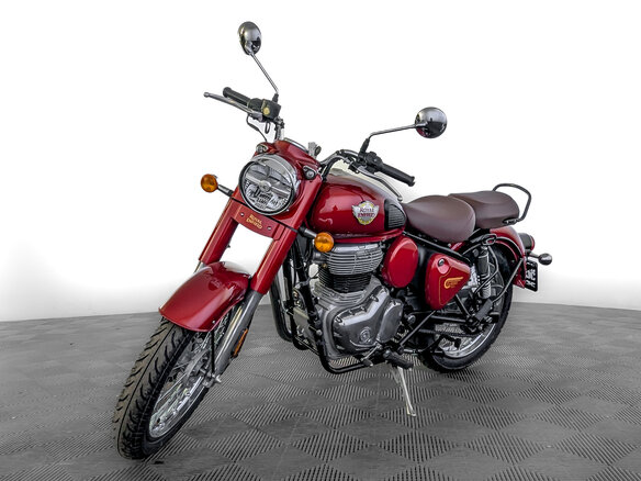 2026 Royal Enfield Classic 350, красный, 497000 рублей - вид 3