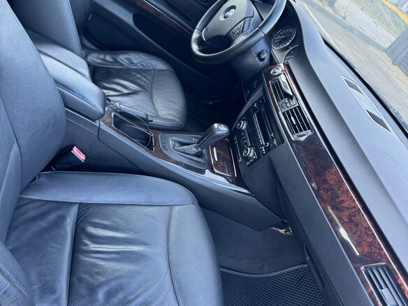 2008 BMW 3 серии 320i V (E90/E91/E92/E93), чёрный, 380000 рублей - вид 4