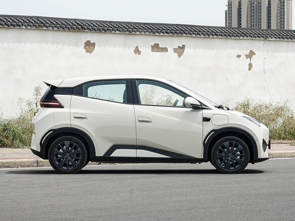 2026 BYD Seagull 38.88 kWh I Рестайлинг, бежевый, 2193000 рублей - вид 2