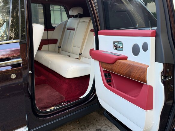 2019 Rolls-Royce Cullinan I (Series I), красный, 26500000 рублей - вид 29