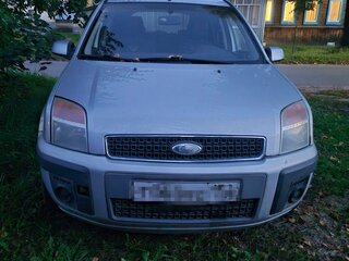 2007 Ford Fusion I Рестайлинг, серебристый, 280000 рублей, вид 2