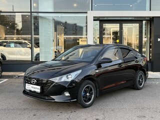 2021 Hyundai Solaris II Рестайлинг, чёрный, 1409000 рублей, вид 1