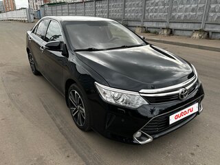 2016 Toyota Camry VII (XV50) Рестайлинг, чёрный, 2090000 рублей, вид 4