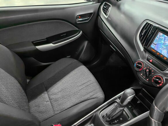 2015 Suzuki Baleno II, чёрный, 910000 рублей - вид 12