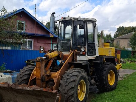 2006 Амкодор 333, жёлтый, 2999999 рублей, вид 2