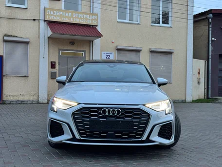 2023 Audi A3 Sportback 35 TFSI IV (8Y), белый, 2450000 рублей, вид 2